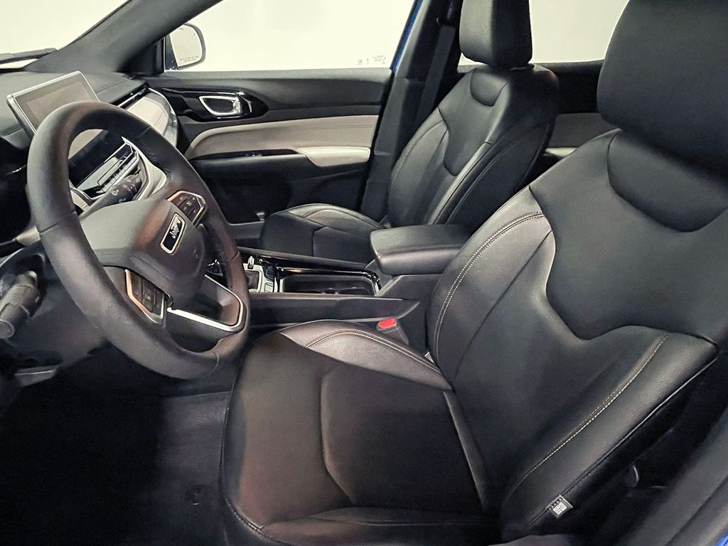 2024 Jeep Compass Limited photo 2