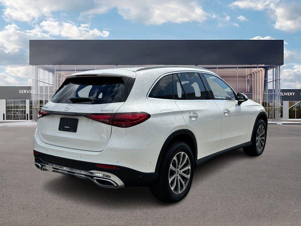 2023 Mercedes Benz GLC 300 4MATIC photo 4