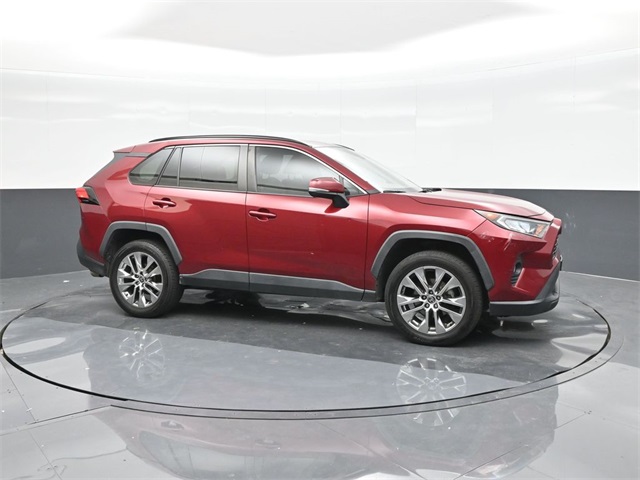 2021 Toyota RAV4 XLE Premium photo 10
