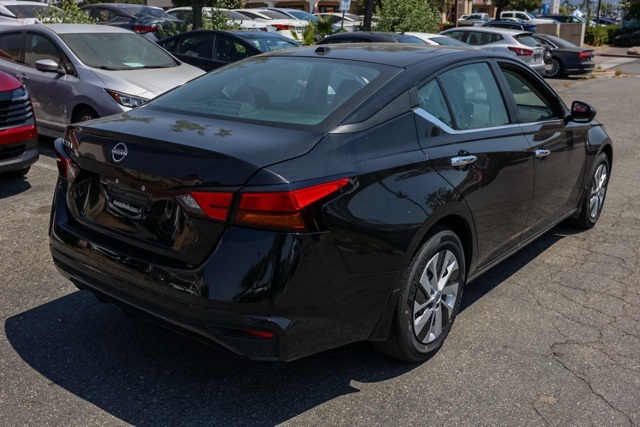 2025 Nissan Altima 2.5 S photo 3