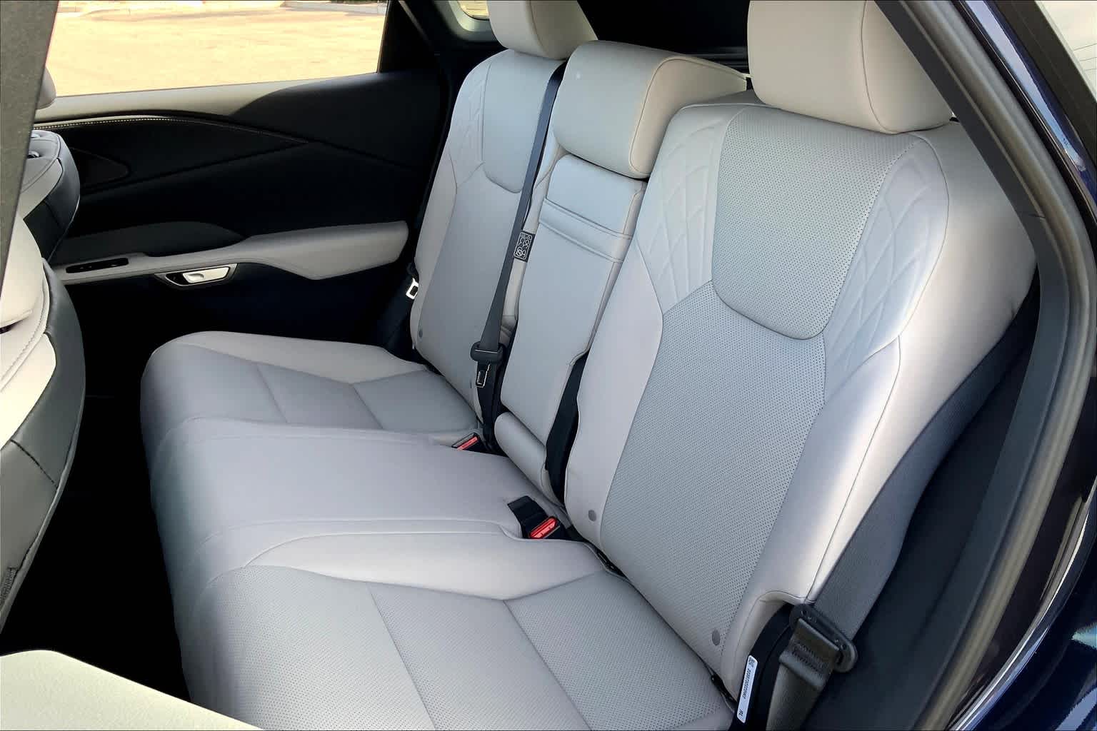 2023 Lexus RX Premium photo 19