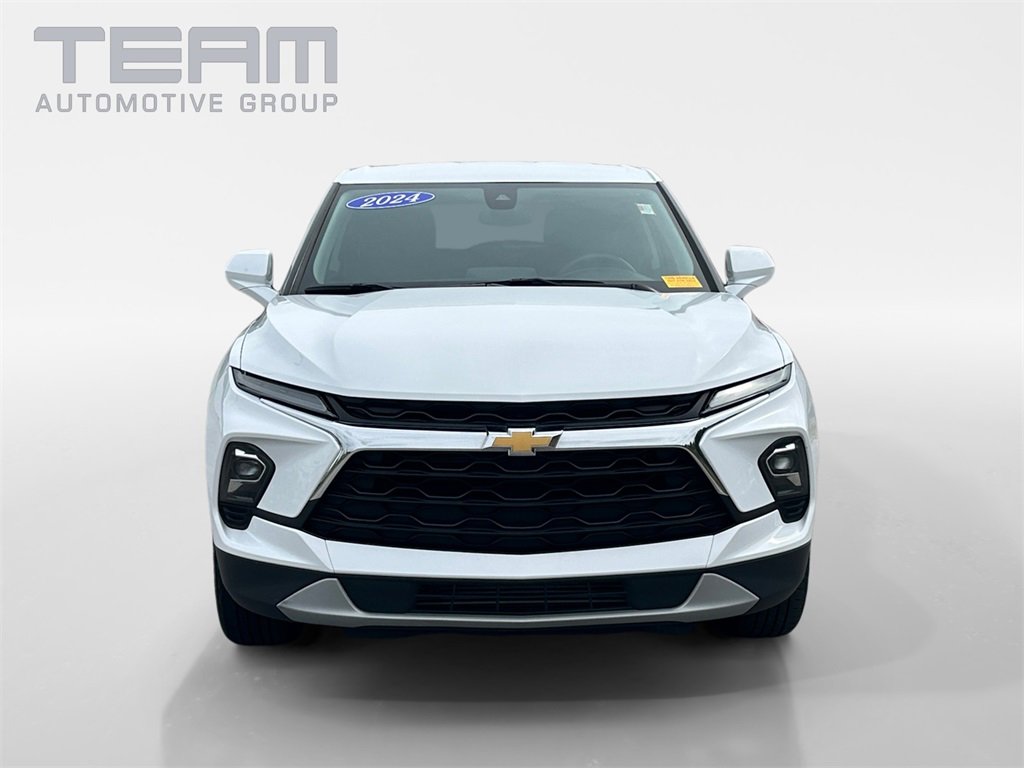 2024 Chevrolet Blazer 2LT photo 2