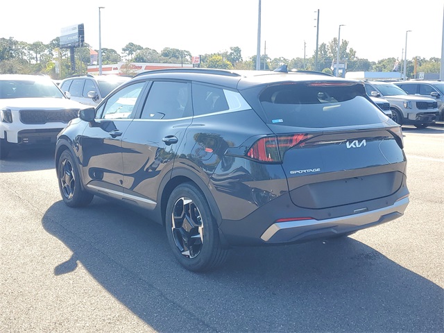 2026 Kia Sportage EX photo 3