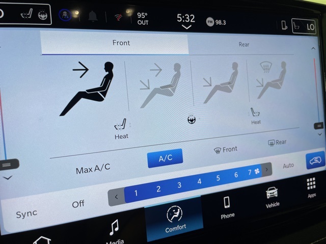2025 Chrysler Pacifica photo 31