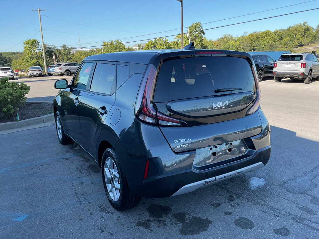 2024 Kia Soul S photo 3
