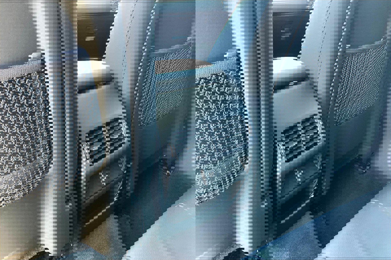 2018 Jaguar E-PACE S photo 30