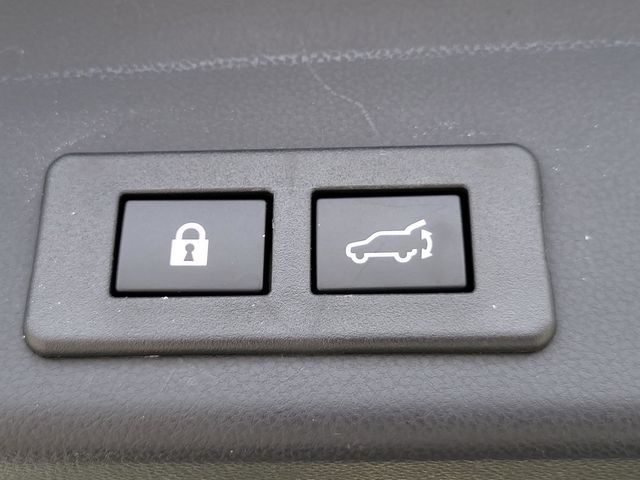 2024 Subaru Ascent Premium photo 5