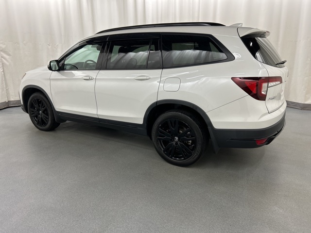 2022 Honda Pilot Black Edition photo 3