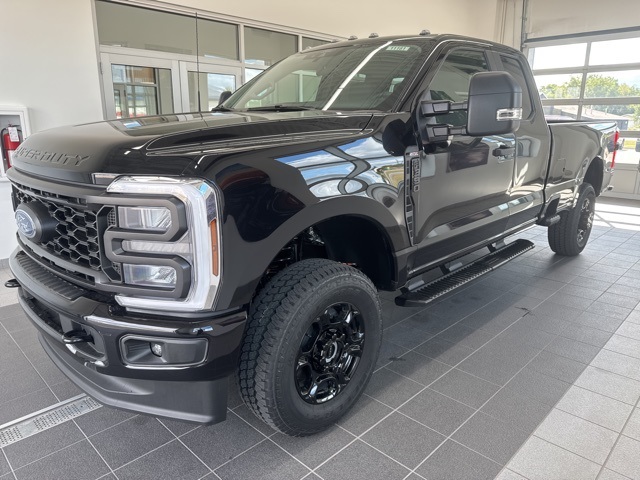 2026 Ford F-350 XL photo 4