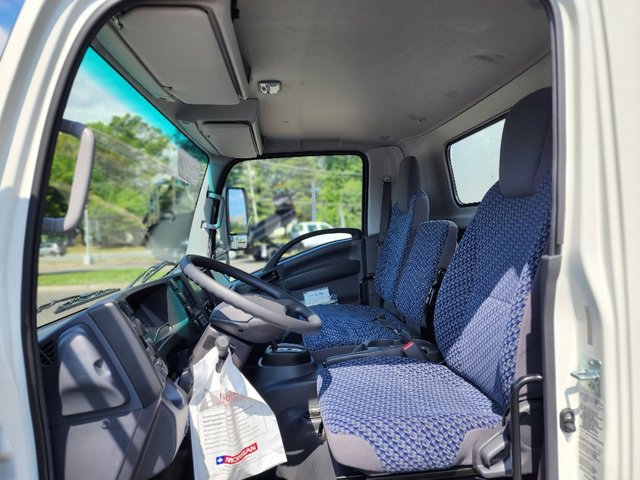 2024 Chevrolet Silverado 4500HD photo 2