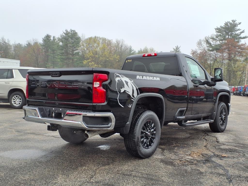 2025 Chevrolet Silverado 3500HD photo 9