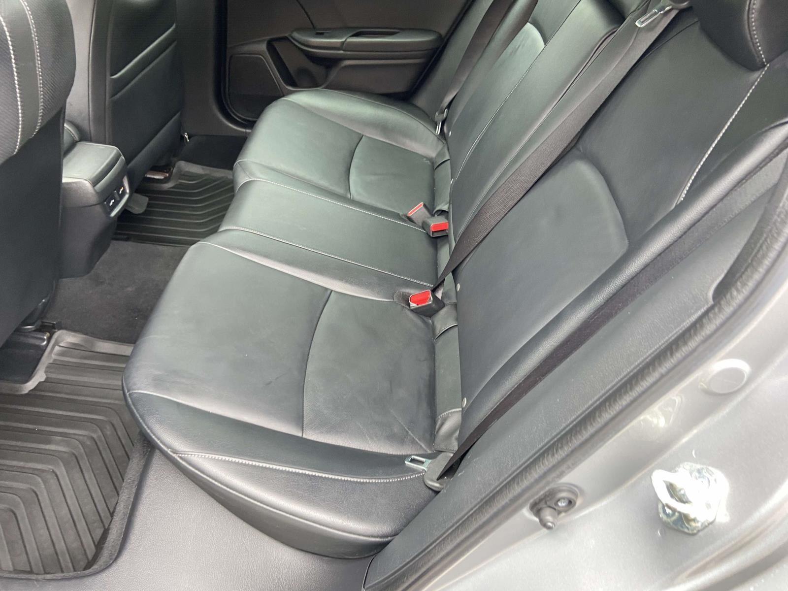 2018 Honda Civic Hatchback Sport Touring photo 4