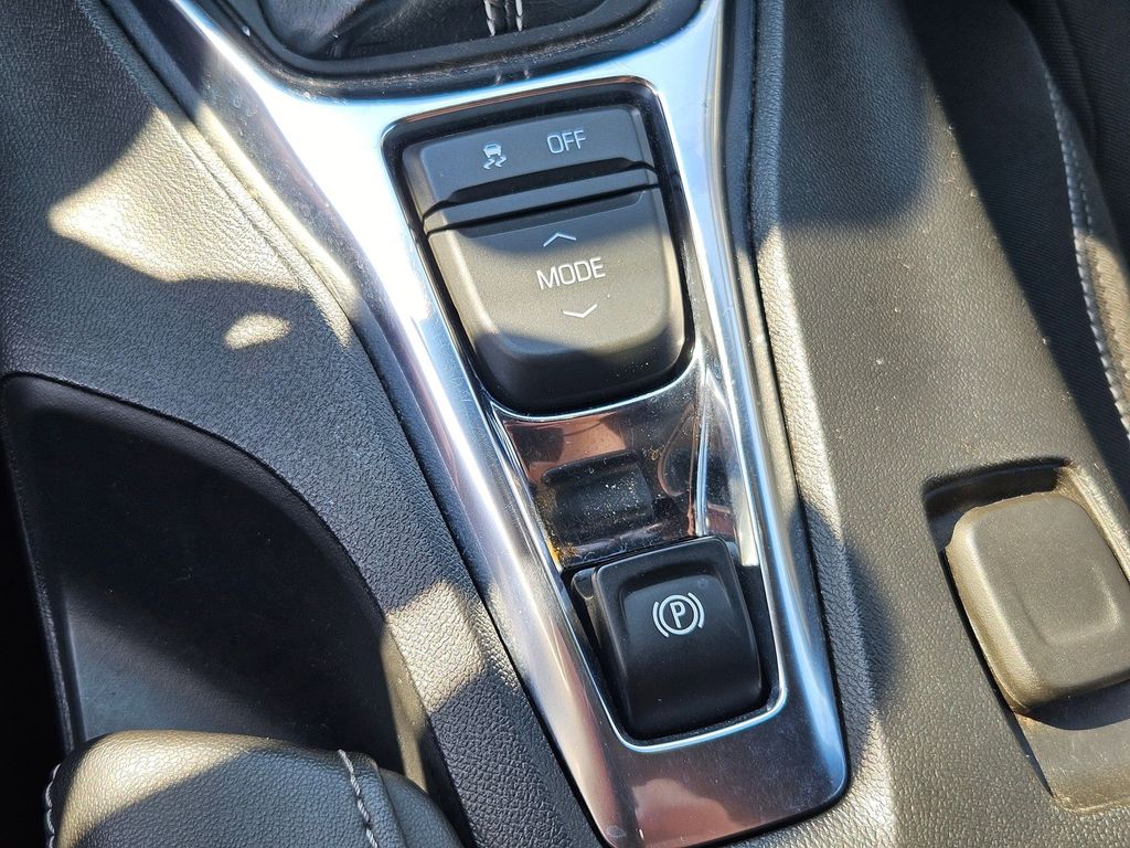 2023 Chevrolet Camaro 1LT photo 25