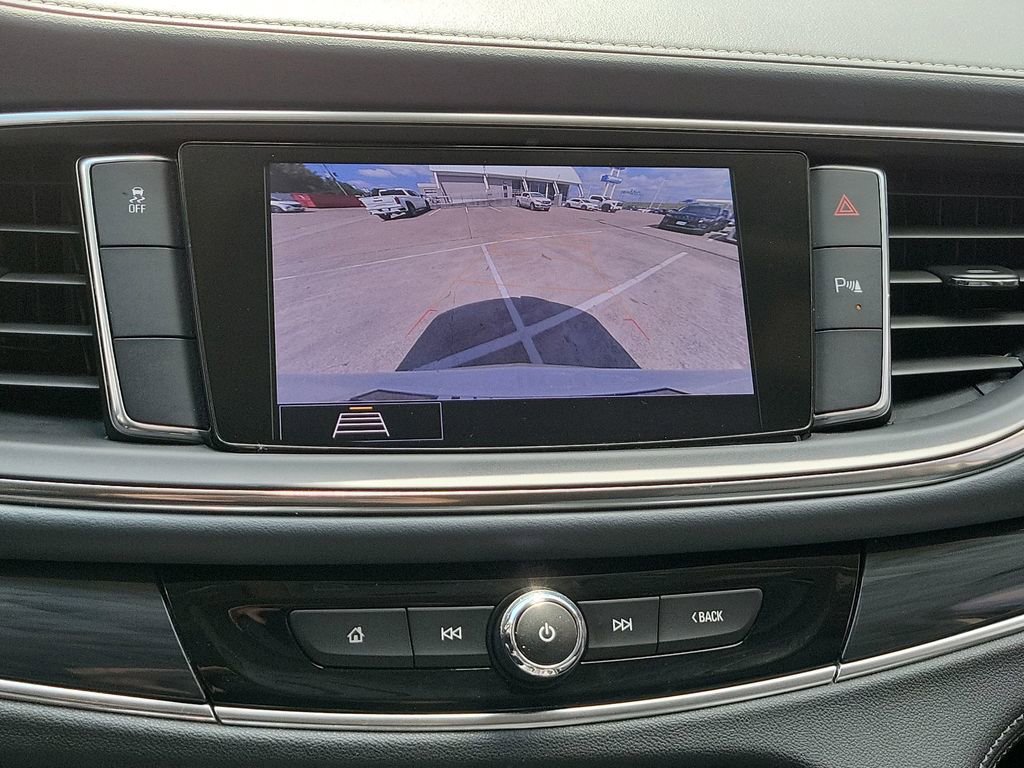 2020 Buick Enclave Essence photo 13
