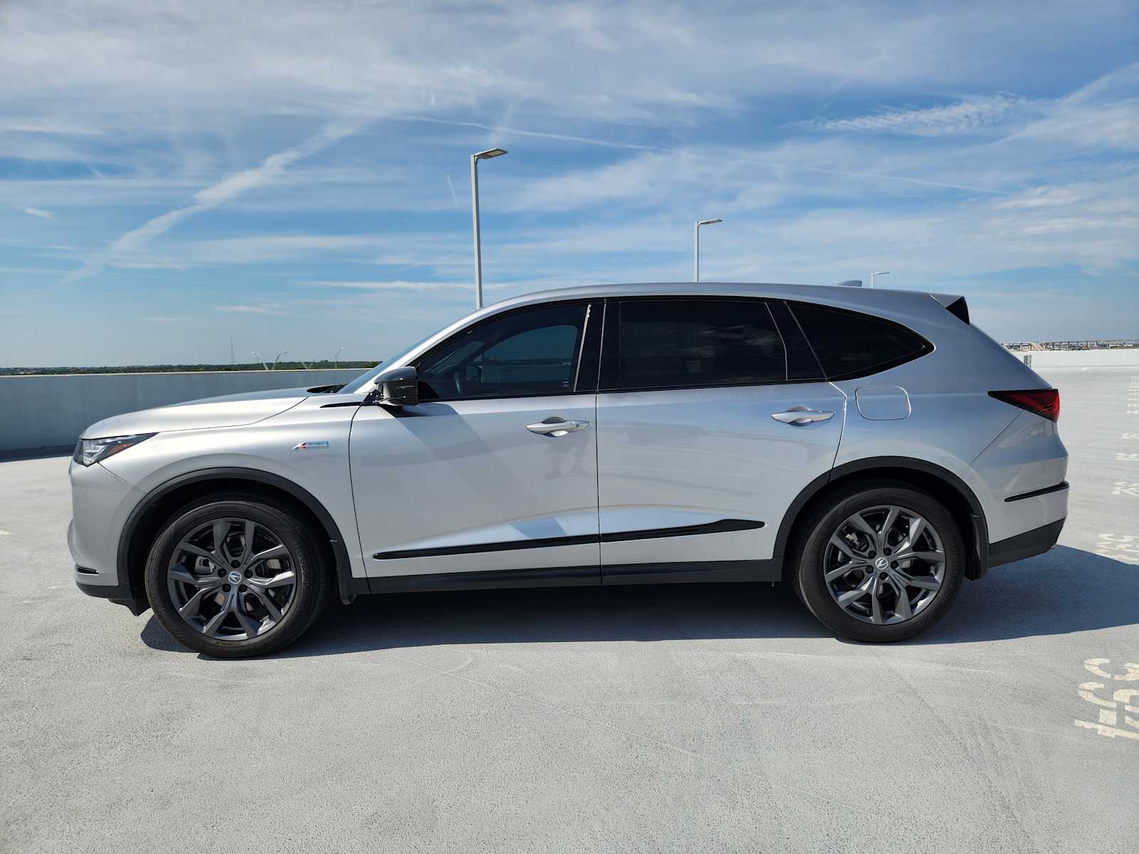 2022 Acura MDX A-Spec photo 4