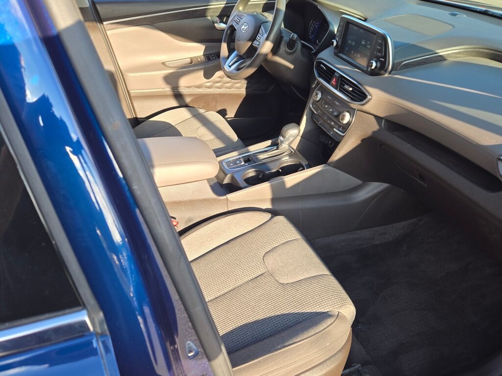 2020 Hyundai Santa Fe SEL photo 4