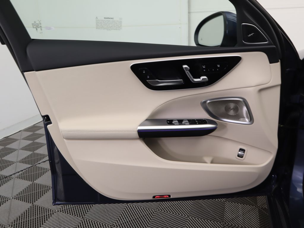 2025 Mercedes Benz C 300 photo 26