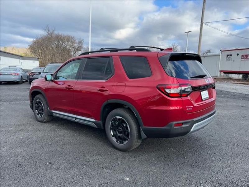 2025 Honda Pilot EX-L photo 2