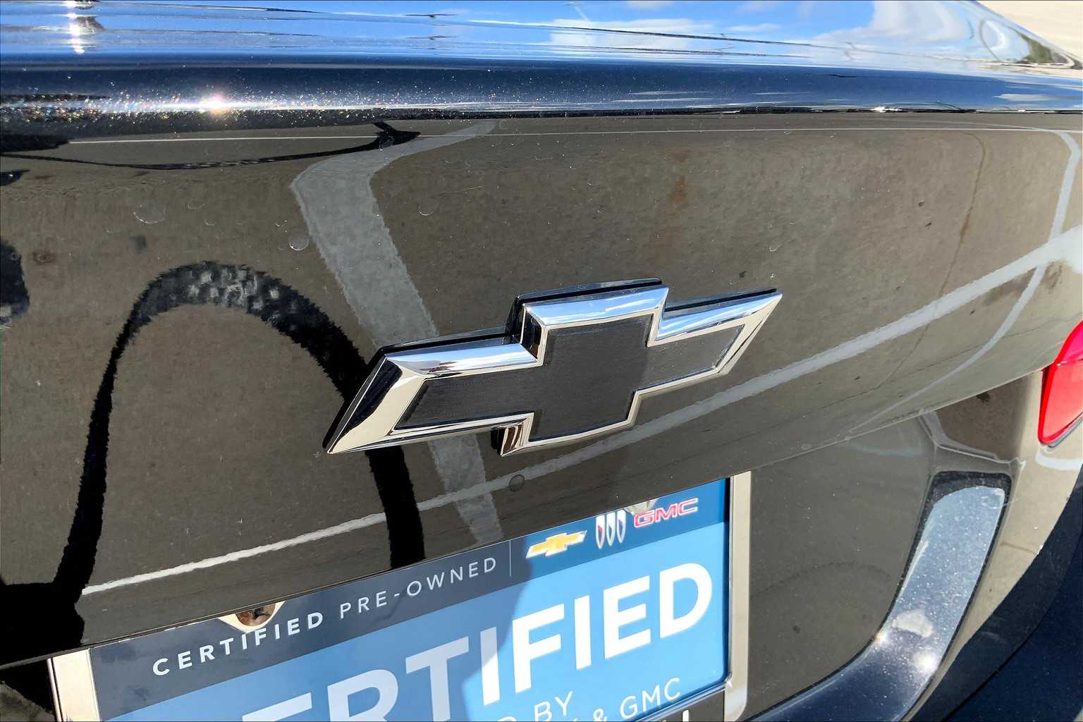2023 Chevrolet Malibu LS photo 9