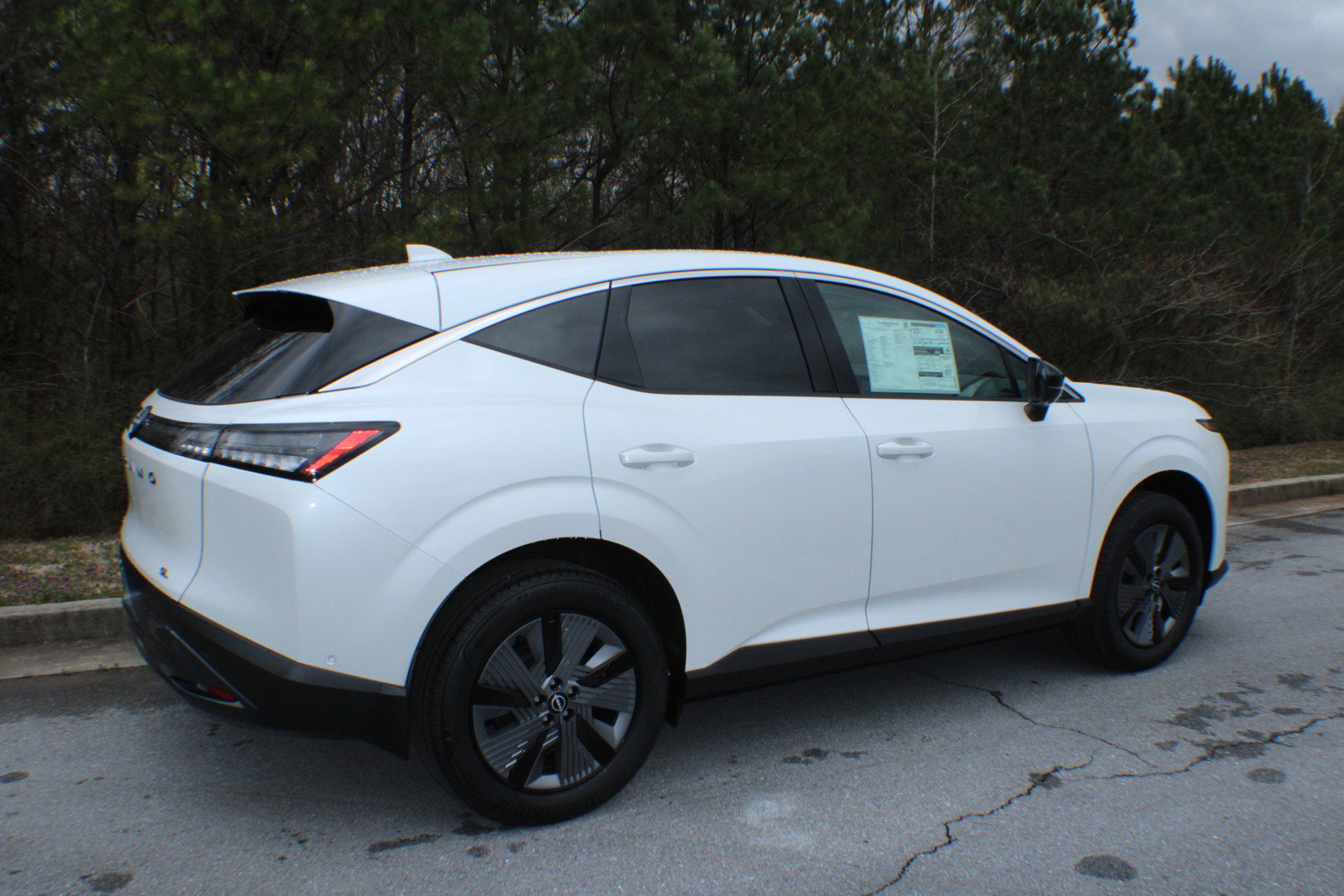 2025 Nissan Murano SL photo 2