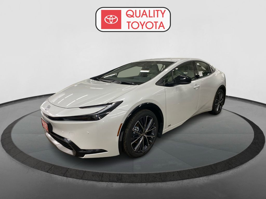 2026 Toyota Prius XLE's photo