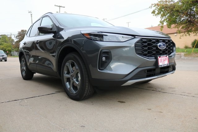 2025 Ford Escape Hybrid ST-Line Select photo 9