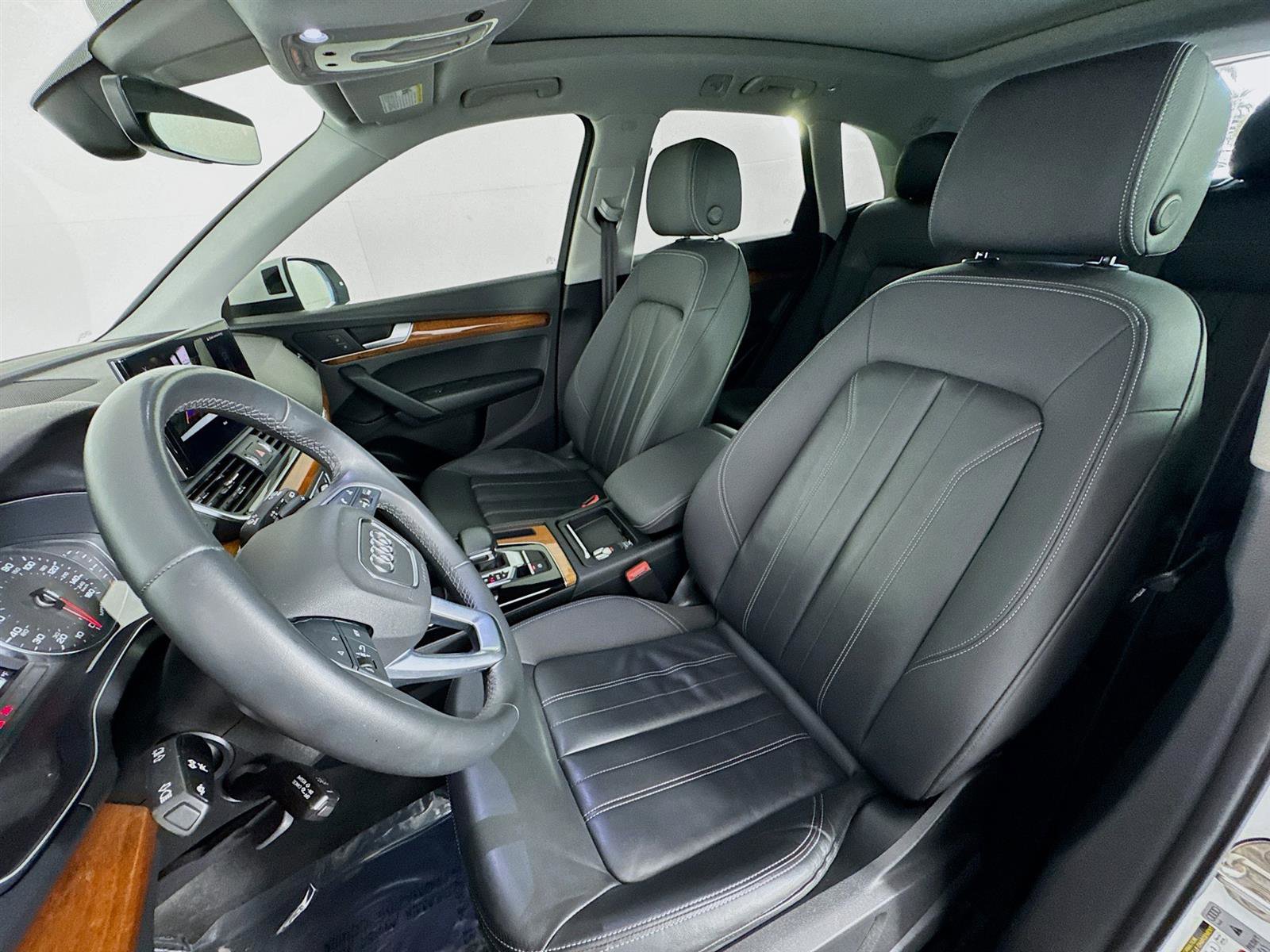 2021 Audi Q5 45 Premium photo 9