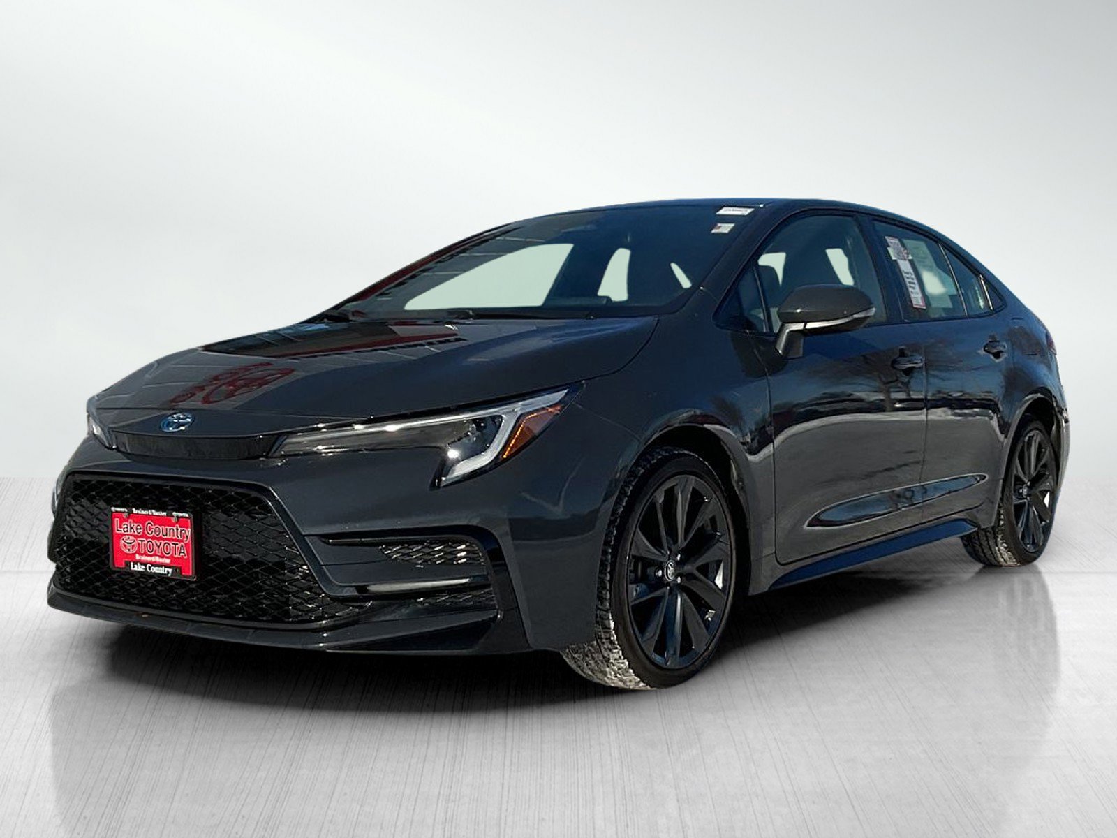 2024 Toyota Corolla SE's photo