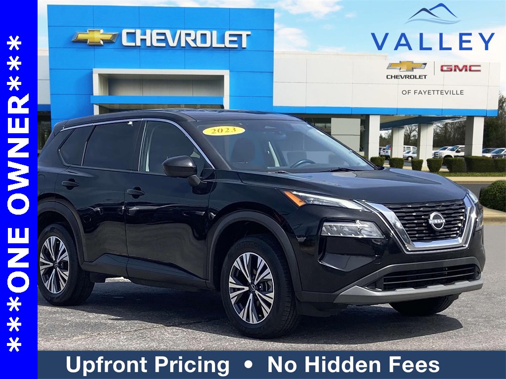 2023 Nissan Rogue SV's photo