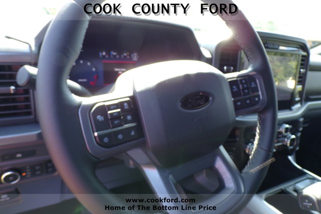 2025 Ford F-150 XLT photo 17