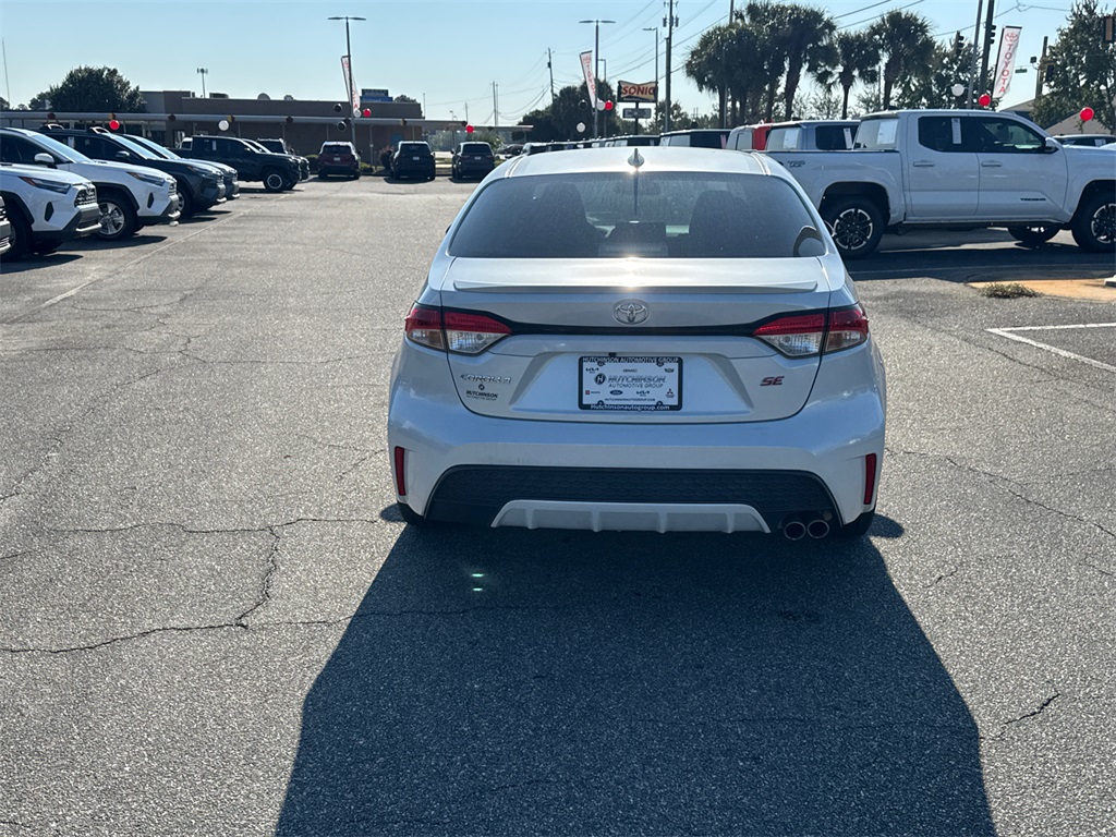 2022 Toyota Corolla SE photo 4