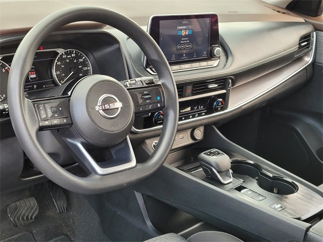 2023 Nissan Rogue SV photo 6