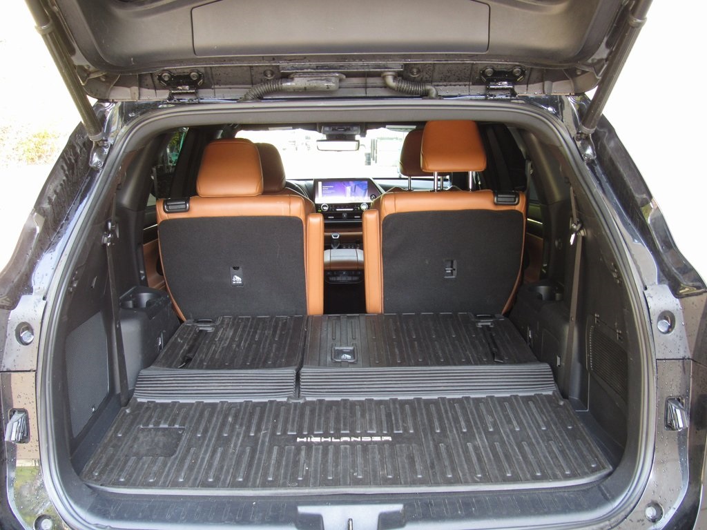2023 Toyota Highlander Platinum photo 20