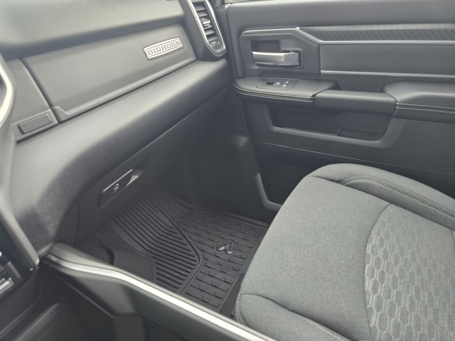 2025 Ram 2500 Big Horn photo 17