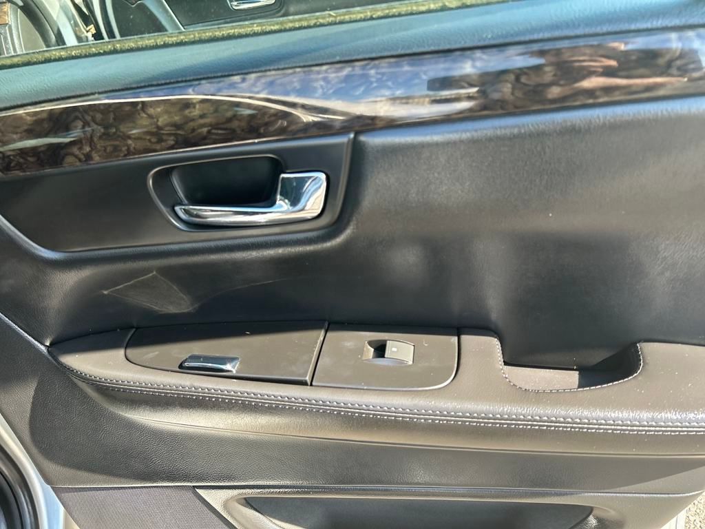 2008 Cadillac DTS Base photo 28