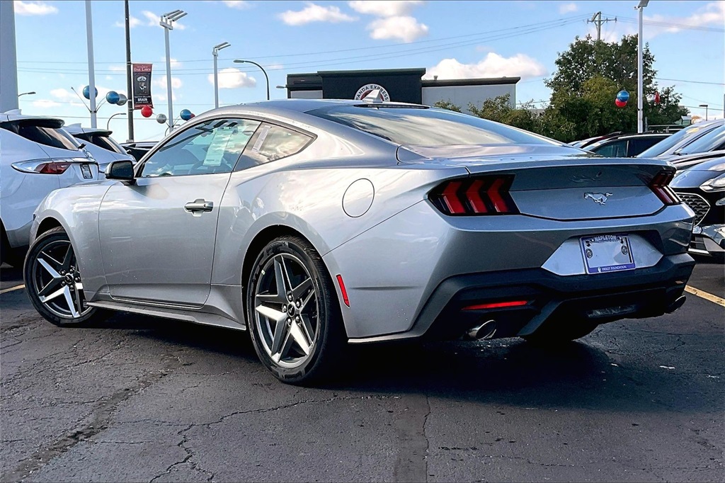 2026 FORD MUSTANG - Image 2