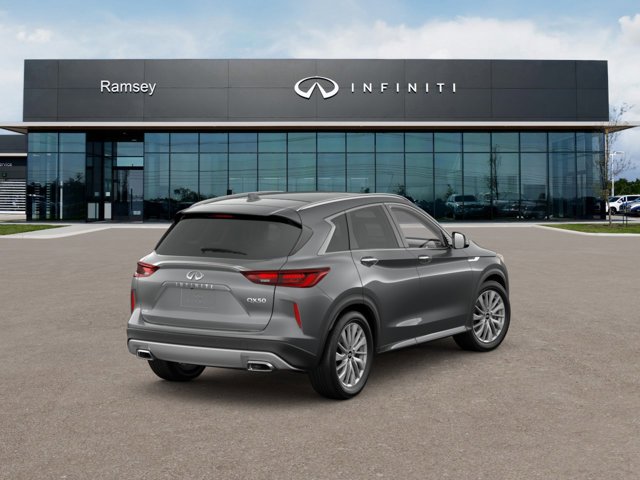 2025 Infiniti QX50 Luxe AWD photo 5