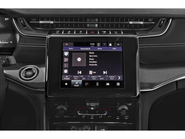 2025 Jeep Grand Cherokee Laredo Altitude photo 10