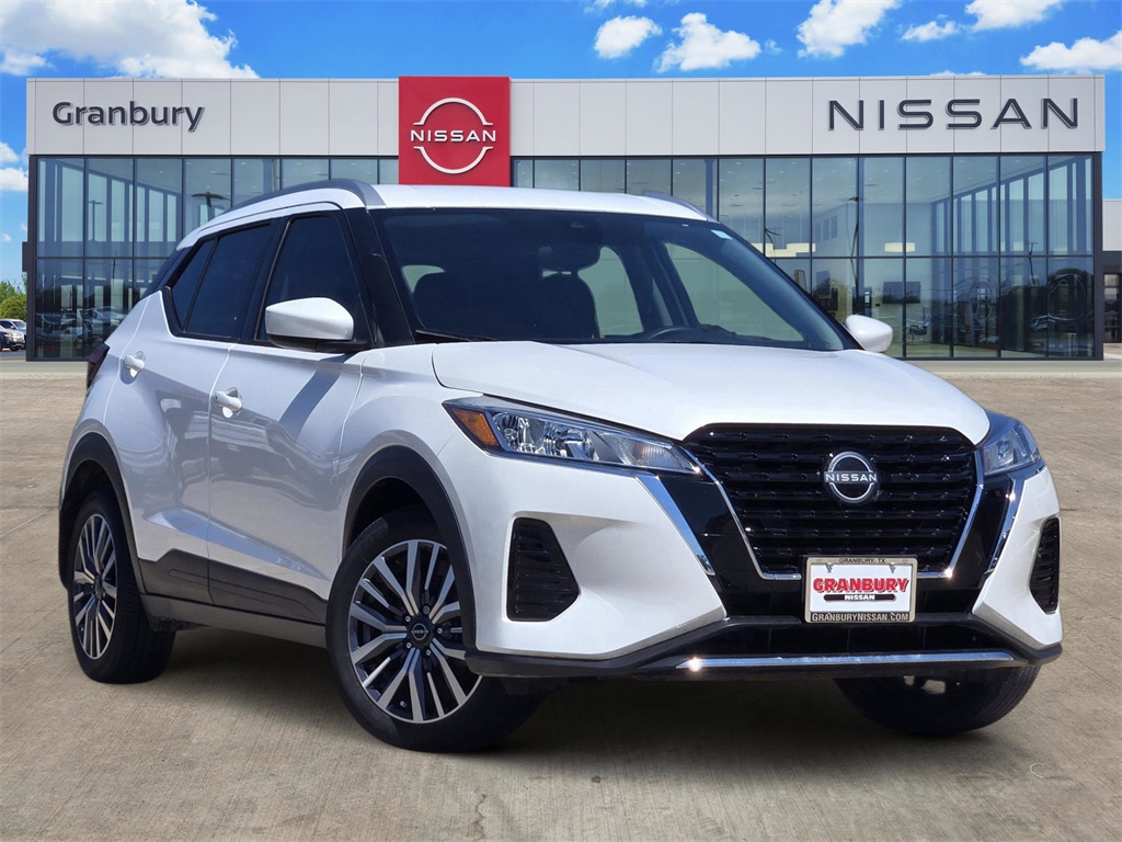 2024 Nissan Kicks SV's photo