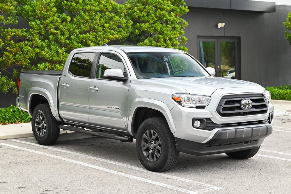 2022 Toyota Tacoma SR5 photo 3