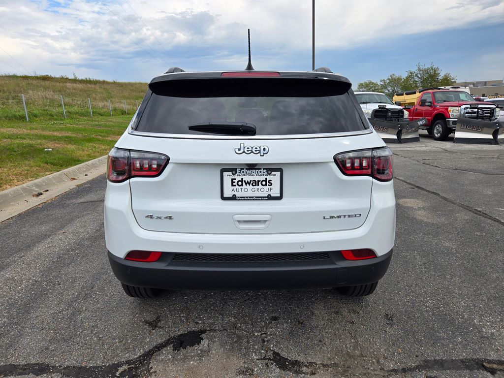 2026 Jeep Compass Limited photo 2