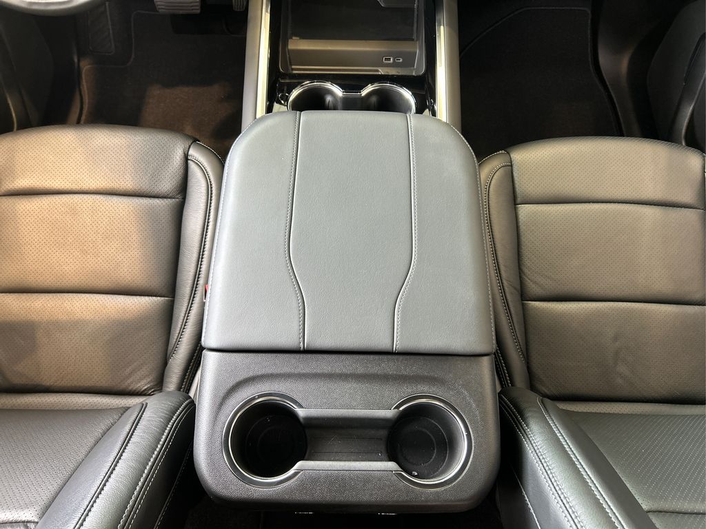 2025 Chevrolet Tahoe LS photo 18