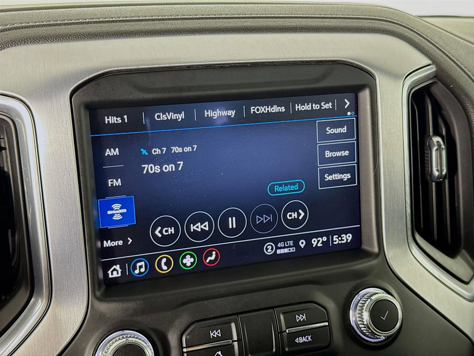 2021 Gmc Sierra 1500 SLT photo 14