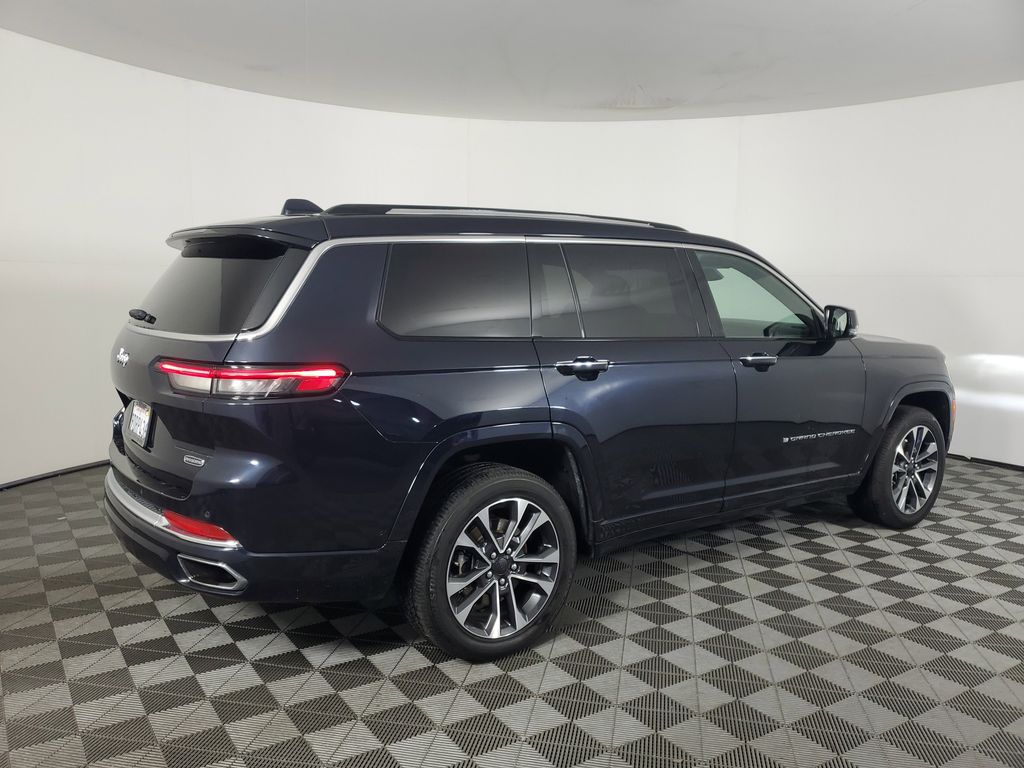 2023 Jeep Grand Cherokee Overland photo 4