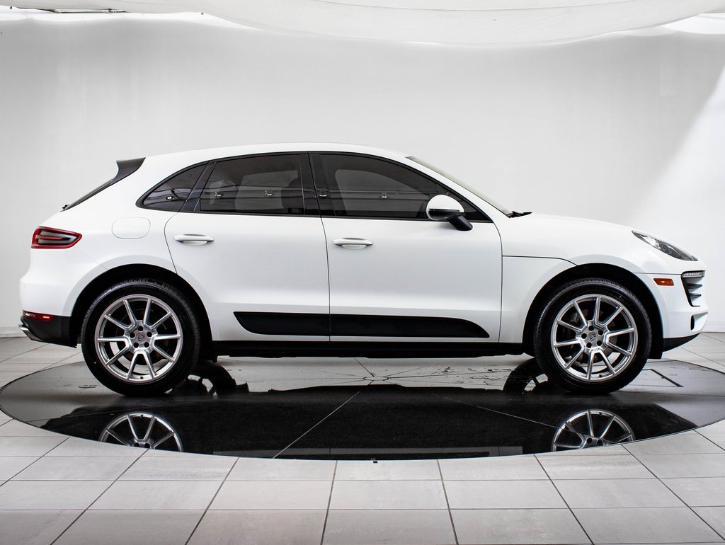 2018 Porsche Macan photo 9