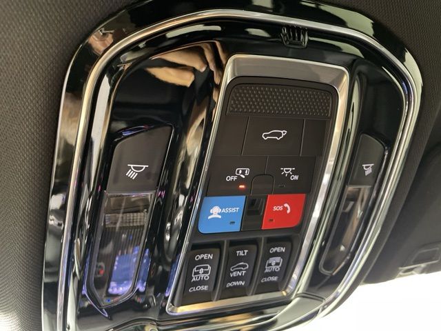 2023 Jeep Grand Cherokee Summit 4xe photo 31