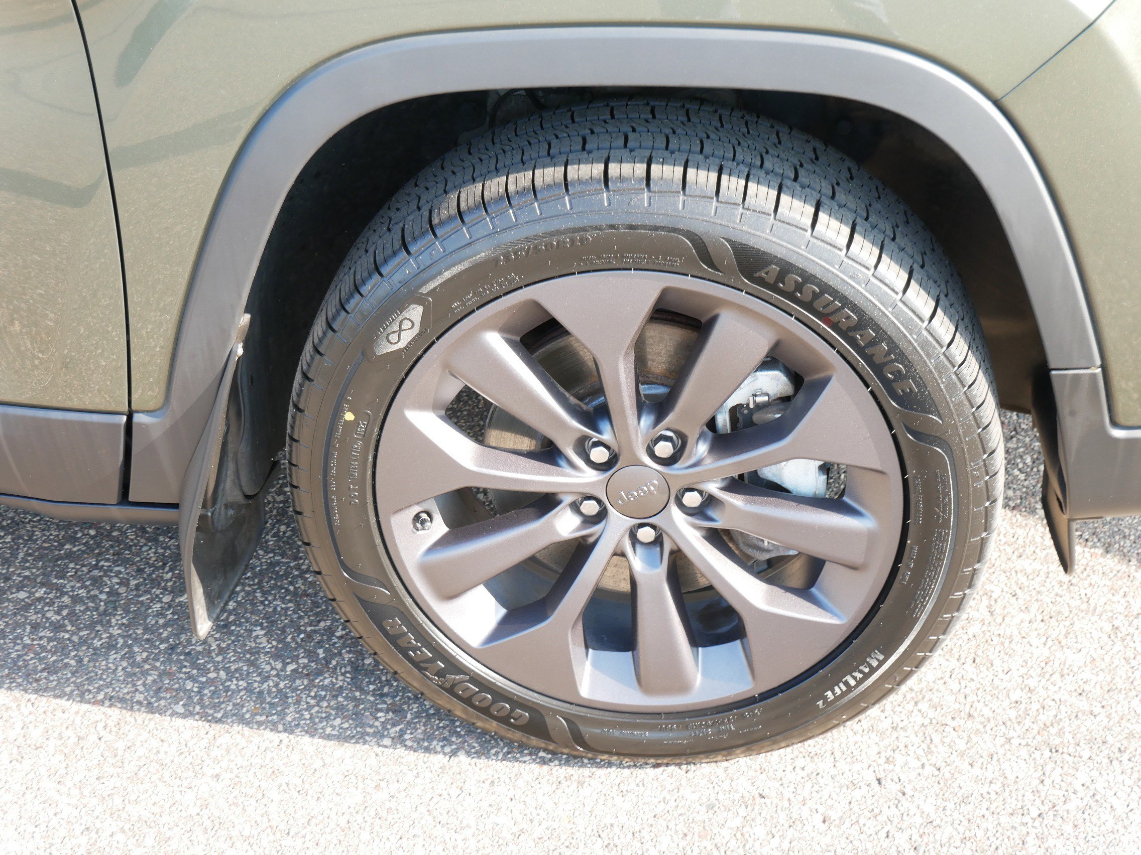 2021 Jeep Cherokee Altitude Latitude Lux photo 15