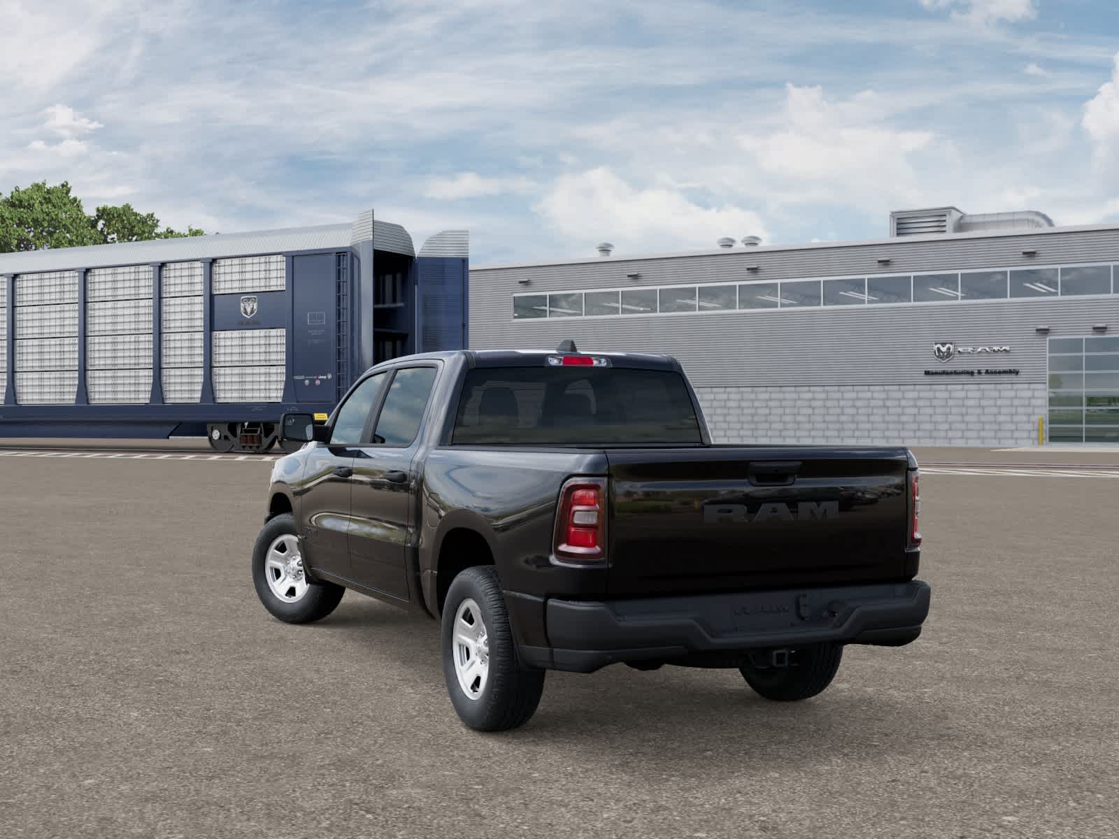 2025 Ram 1500 Tradesman photo 3