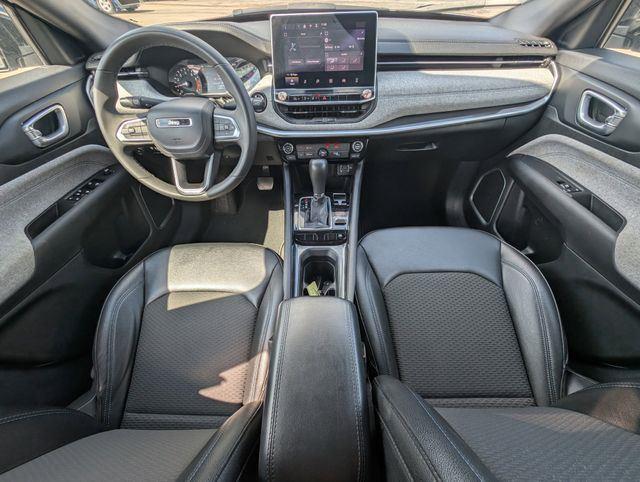2024 Jeep Compass Latitude photo 27