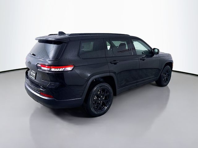 2025 Jeep Grand Cherokee Altitude photo 4